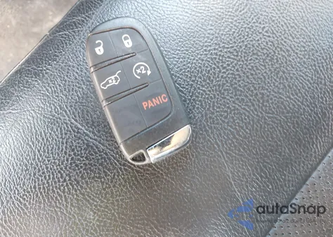 2018 Jeep Compass Limited 4X4 from USA, damaged, VIN 3C4NJDCB4JT334155